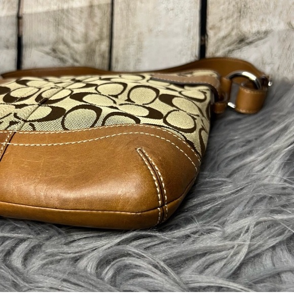 EUC BROWN AND TAN COACH SHOULDER BAG - Picture 4 of 10